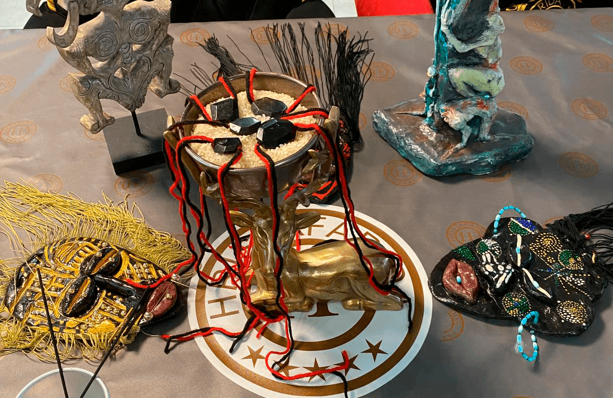 Женский алтарь стройности, красоты и защищенности